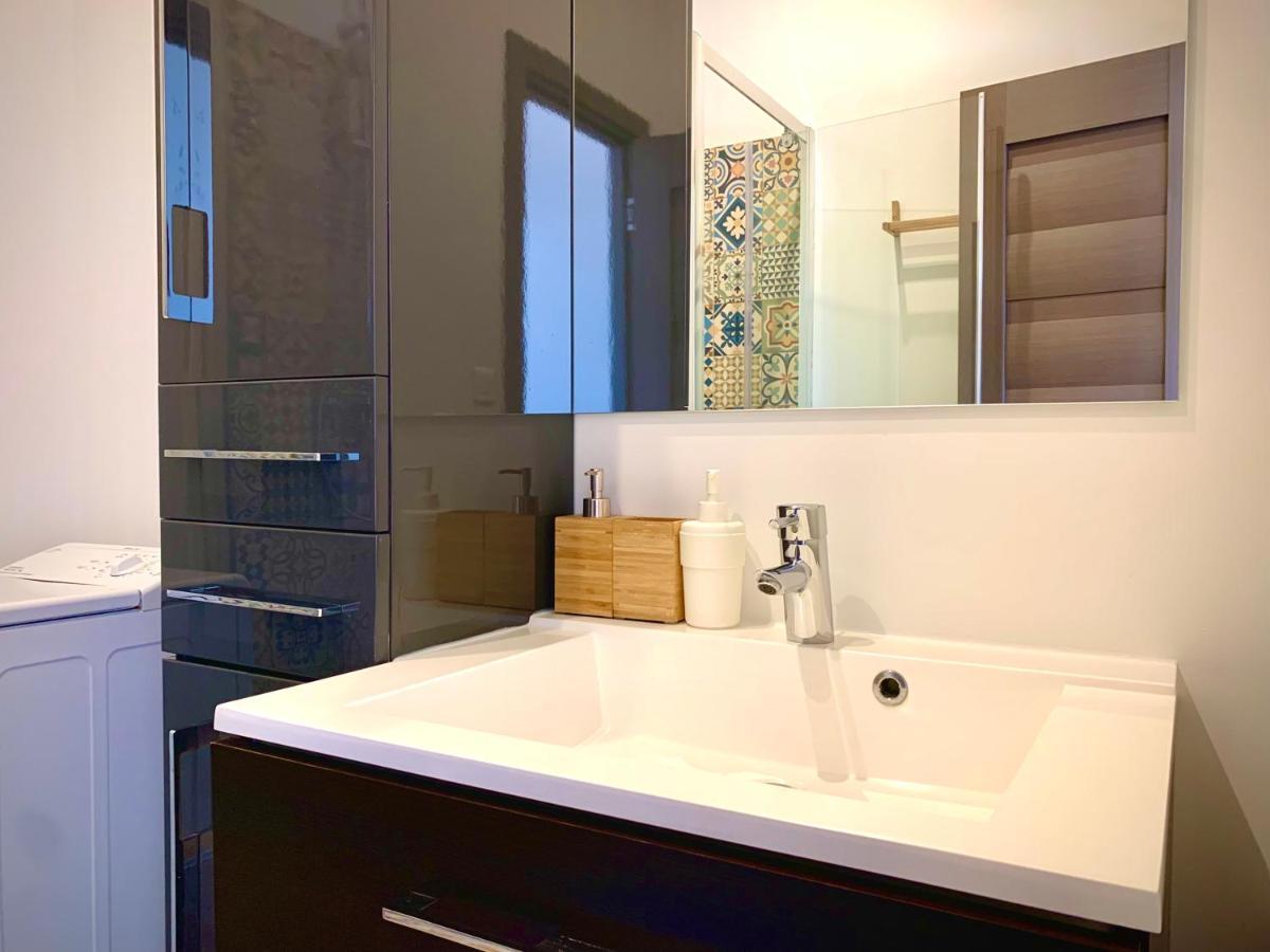 Les Fabuleux Appartements Du Coeur De Ville - Place Victor Hugo Besançon Kültér fotó