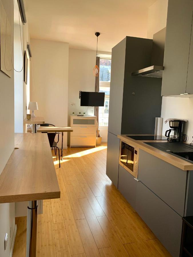 Les Fabuleux Appartements Du Coeur De Ville - Place Victor Hugo Besançon Kültér fotó