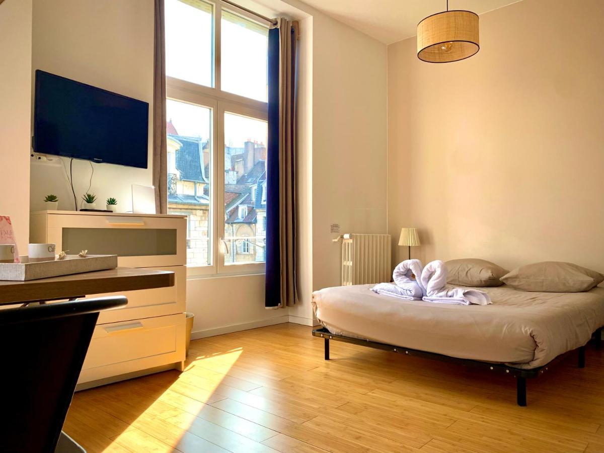 Les Fabuleux Appartements Du Coeur De Ville - Place Victor Hugo Besançon Kültér fotó
