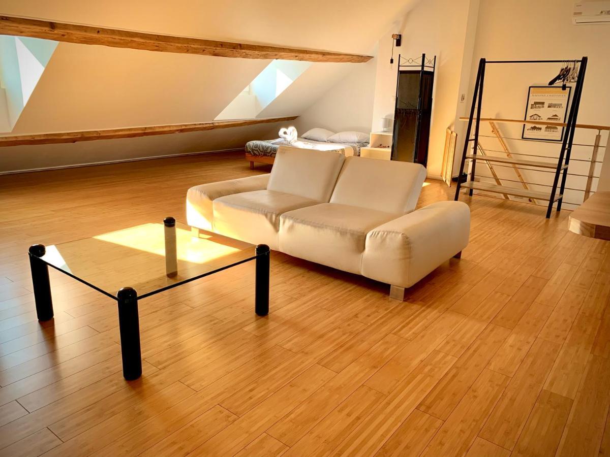Les Fabuleux Appartements Du Coeur De Ville - Place Victor Hugo Besançon Kültér fotó