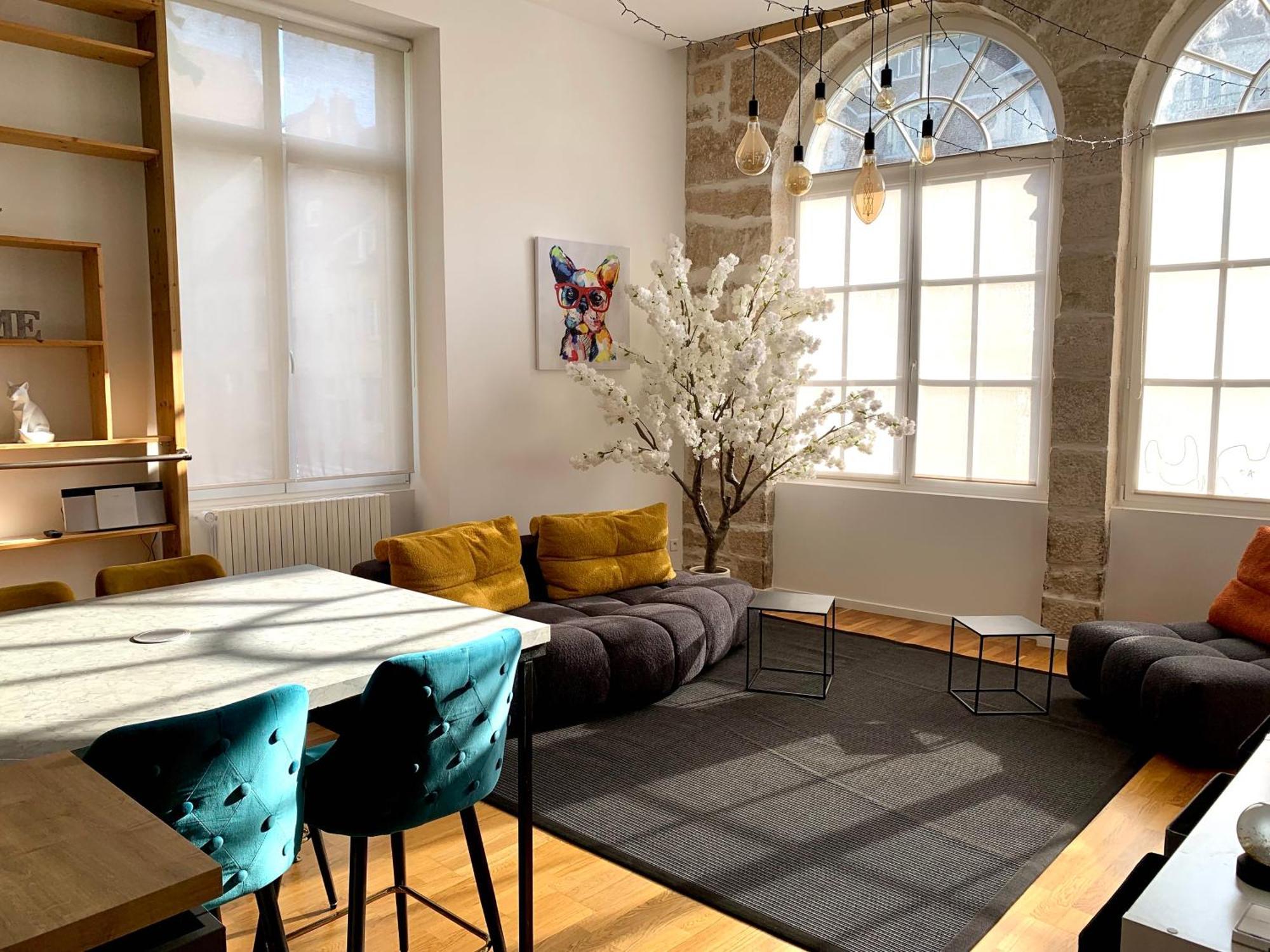 Les Fabuleux Appartements Du Coeur De Ville - Place Victor Hugo Besançon Kültér fotó